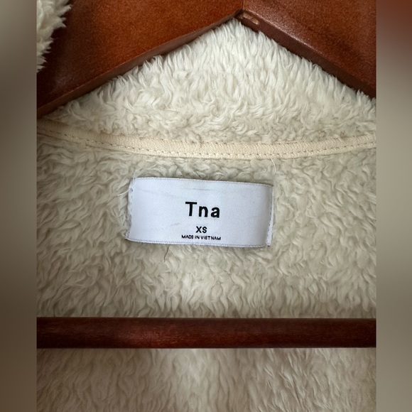 Women’s cream lightweight fleece from Tna - Picture 3 of 3
